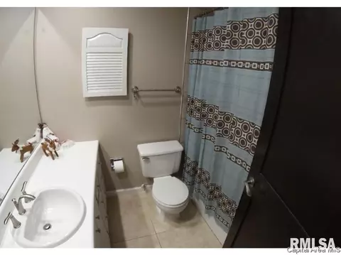 2736 Arrowhead Dr, Springfield, IL 62702 photo 17