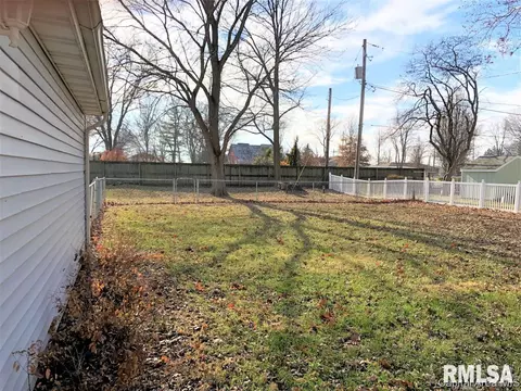 10 Weston Pl, Springfield, IL 62711 photo 4