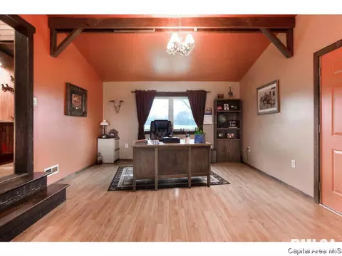 6780 N Hammack Rd, Ipava, IL 61441 photo 5