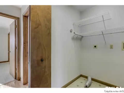 413 E Madison St, Auburn, IL 62615 photo 26