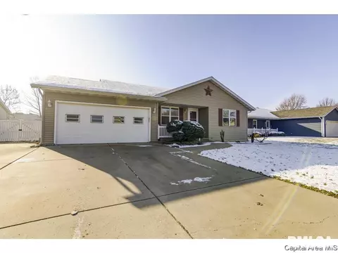 413 E Madison St, Auburn, IL 62615 photo 34