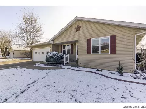 413 E Madison St, Auburn, IL 62615 photo 33