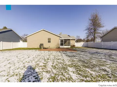 413 E Madison St, Auburn, IL 62615 photo 30