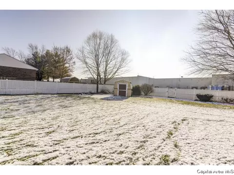 413 E Madison St, Auburn, IL 62615 photo 32