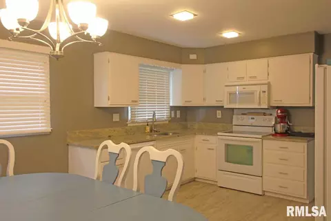 12 Providence Ln, Springfield, IL 62711 photo 7