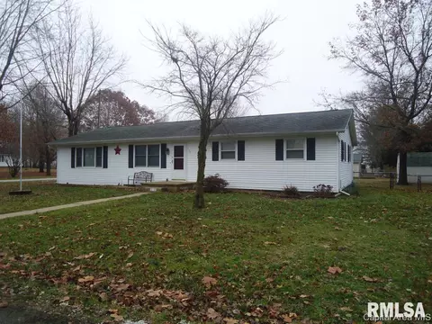 618 E Progress Street St, Ashland, IL 62612 photo 1
