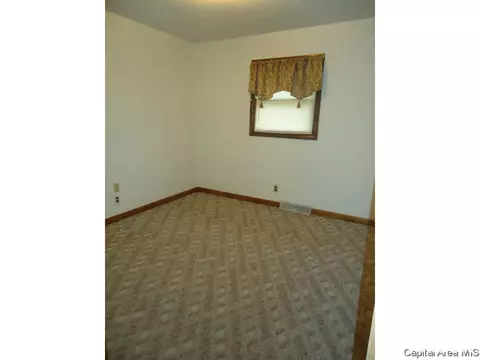 618 E Progress Street St, Ashland, IL 62612 photo 11