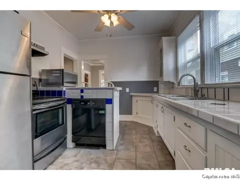 2029 S 5th St, Springfield, IL 62703 photo 9