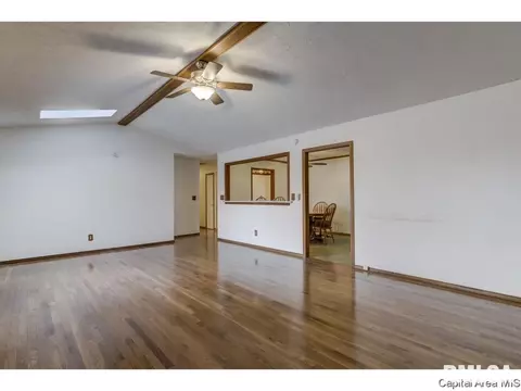 1201 Mildred Ct, Springfield, IL 62712 photo 5
