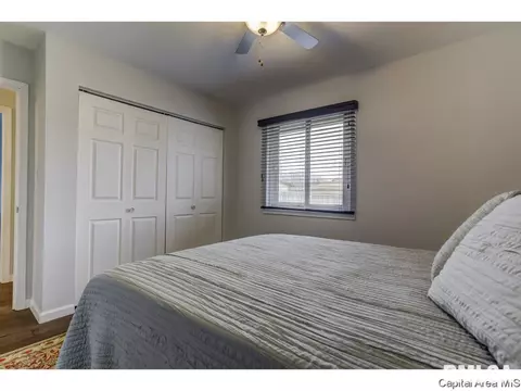 204 Walnut Valley Dr, Springfield, IL 62707 photo 15