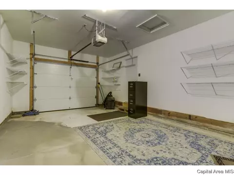 204 Walnut Valley Dr, Springfield, IL 62707 photo 27