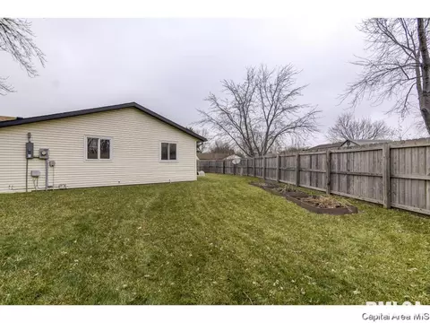 204 Walnut Valley Dr, Springfield, IL 62707 photo 31