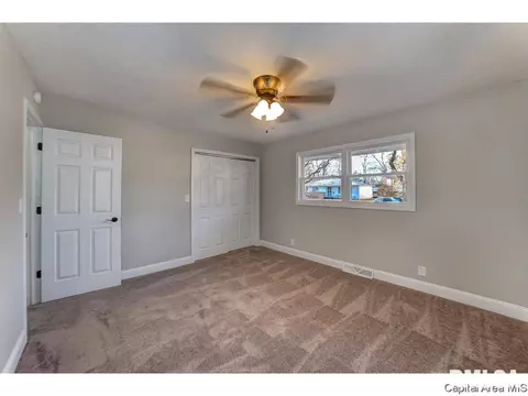 220 Collier Dr, Springfield, IL 62704 photo 10