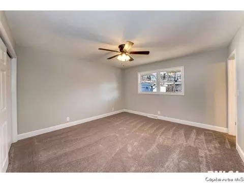 220 Collier Dr, Springfield, IL 62704 photo 18