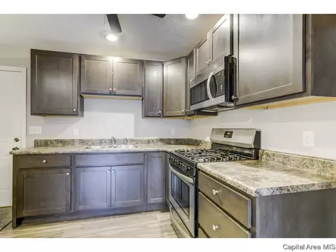 3220 Saxony Rd, Springfield, IL 62703 photo 7