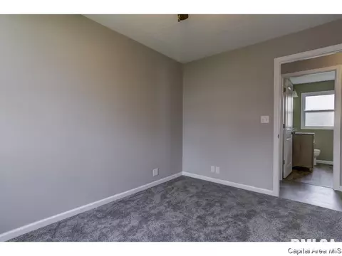 3220 Saxony Rd, Springfield, IL 62703 photo 23