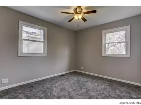 3220 Saxony Rd, Springfield, IL 62703 photo 12