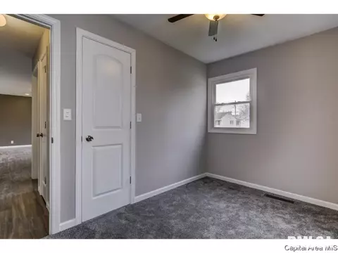 3220 Saxony Rd, Springfield, IL 62703 photo 16