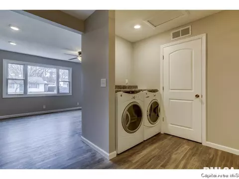 3220 Saxony Rd, Springfield, IL 62703 photo 10