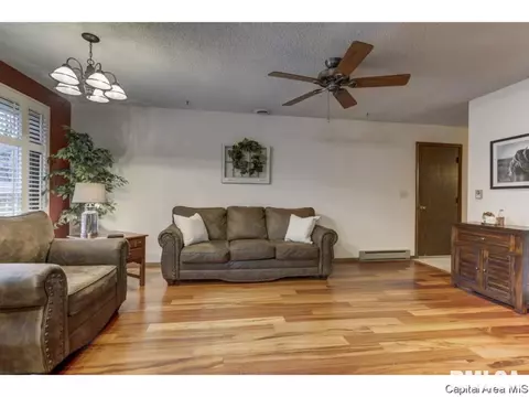 121 Bellerive Rd, Springfield, IL 62704 photo 3