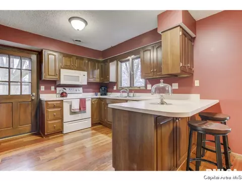 121 Bellerive Rd, Springfield, IL 62704 photo 11