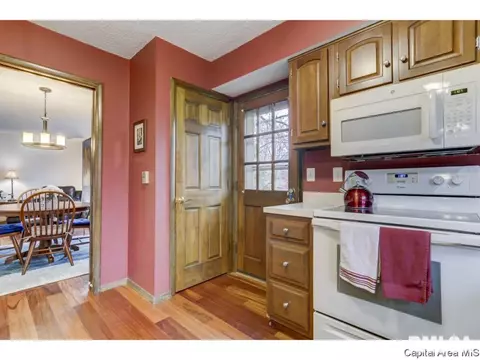 121 Bellerive Rd, Springfield, IL 62704 photo 12