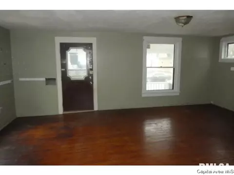 1605 S Pasfield St, Springfield, IL 62704 photo 4