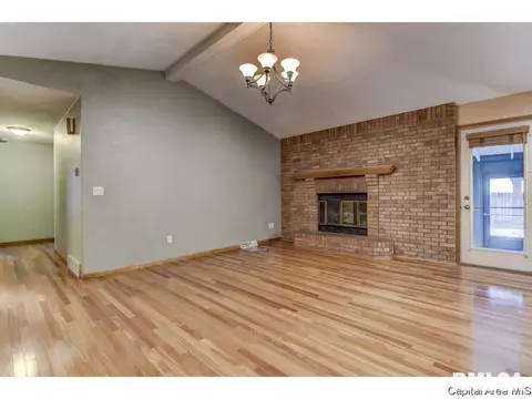 208 Old Tippecanoe Dr, Springfield, IL 62711 photo 13