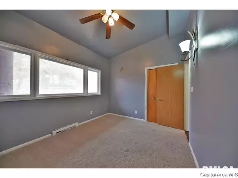 68 Bel Aire Dr, Springfield, IL 62703 photo 16