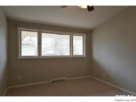 68 Bel Aire Dr, Springfield, IL 62703 photo 22
