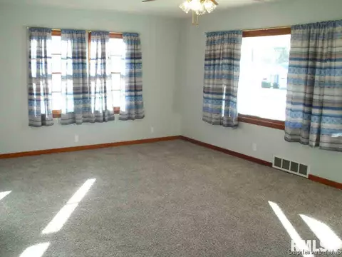 2000 N 20th, Springfield, IL 62702 photo 3
