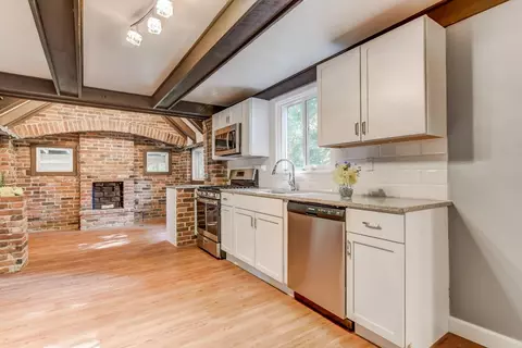 904 E Washington St, Riverton, IL 62561 photo 15