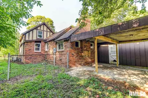 904 E Washington St, Riverton, IL 62561 photo 31