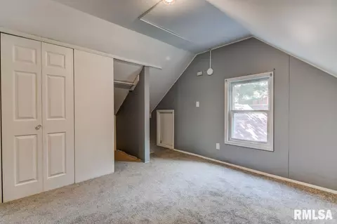 904 E Washington St, Riverton, IL 62561 photo 25