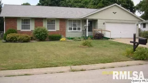2811 E Bluff Ct, Quincy, IL 62305 photo 1