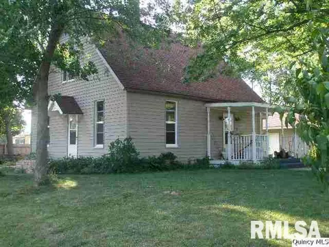 223 E Columbus, Columbus, IL 62320 photo 1