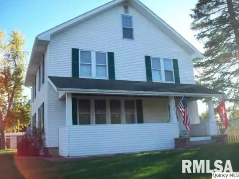 328 E Collins, Mendon, IL 62351 photo 1