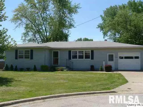 2300 Maple, Quincy, IL 62301 photo 1