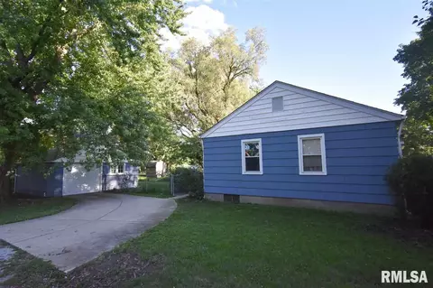 3200 S 5th St, Springfield, IL 62703 photo 2