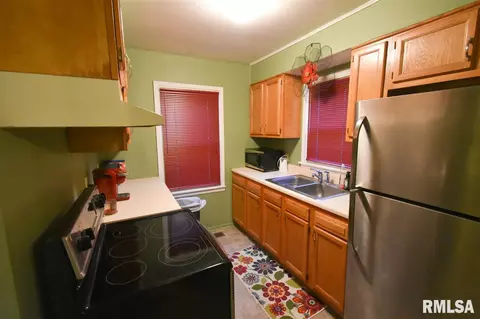 3200 S 5th St, Springfield, IL 62703 photo 10