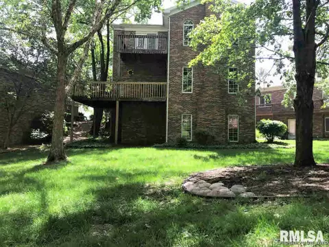 2121 Timberview Dr, Springfield, IL 62702 photo 2