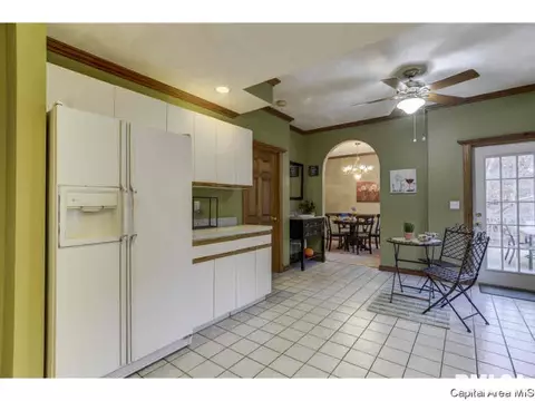 2121 Timberview Dr, Springfield, IL 62702 photo 11