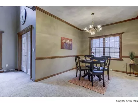 2121 Timberview Dr, Springfield, IL 62702 photo 6
