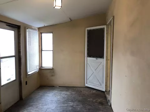 120 E Stoddard Ave, Virden, IL 62690 photo 22