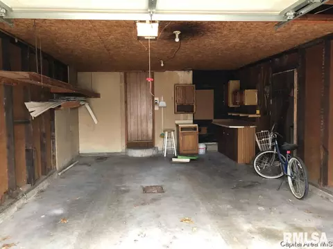 120 E Stoddard Ave, Virden, IL 62690 photo 23