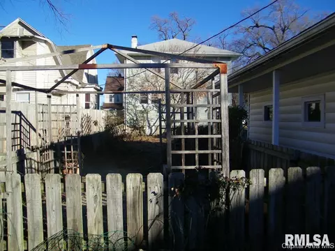 1703 S 1st St, Springfield, IL 62704 photo 26