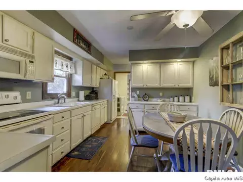 2012 Croydon Dr, Springfield, IL 62703 photo 10