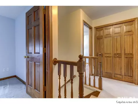 2304 Burgess Dr, Springfield, IL 62711 photo 12