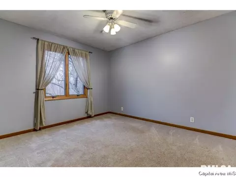 766 Gabbert Rd, Springfield, IL 62707 photo 14
