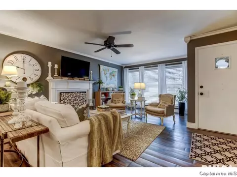2315 Parkview, Springfield, IL 62704 photo 4